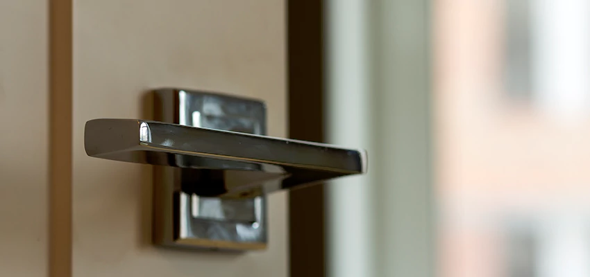 Door Lever Knob Repair in Coalinga, California