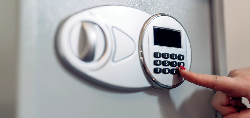 Jewelry Safe Cracking in Coalinga, California