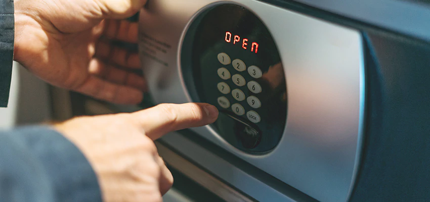 Cash Safe Openers in Coalinga, California