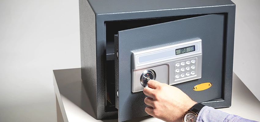 Jewelry Safe Unlocking Service in Coalinga, California