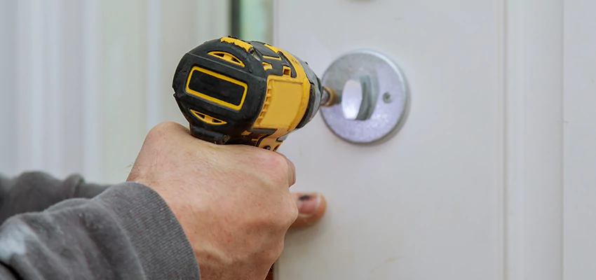 Street Locksmith For Smart Lock Repair in Coalinga, CA